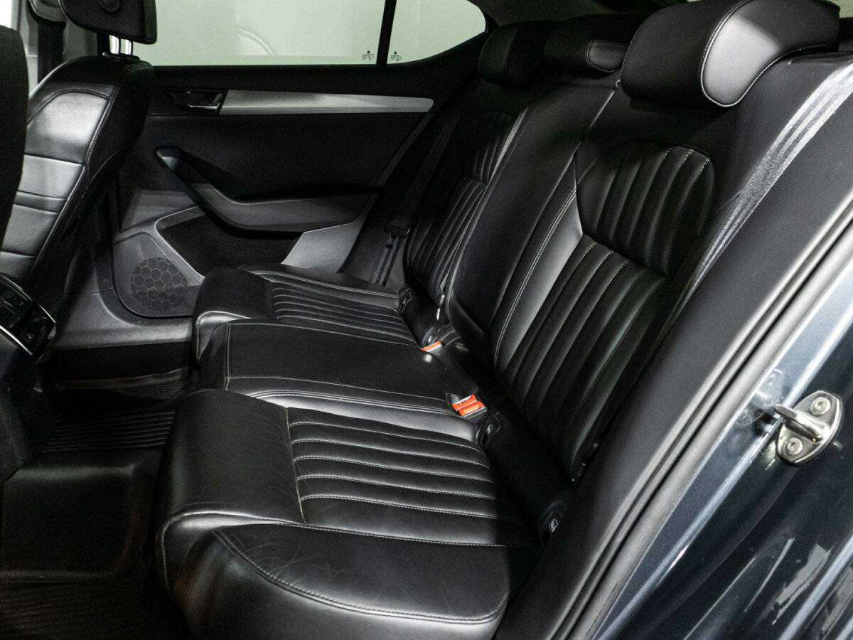 Skoda Superb с пробегом — 2018 год. Фото: #9