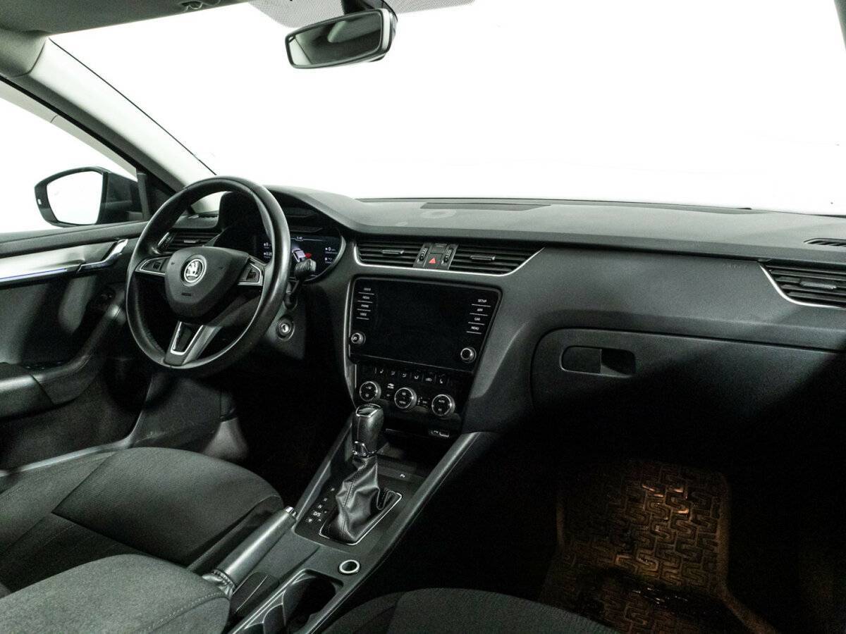Skoda Octavia с пробегом — 2020 год. Фото: #8