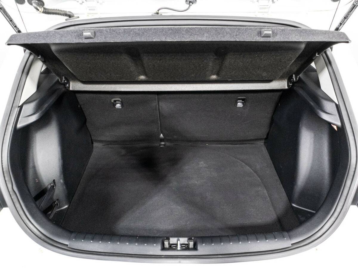 Kia Rio с пробегом — 2018 год. Фото: #14