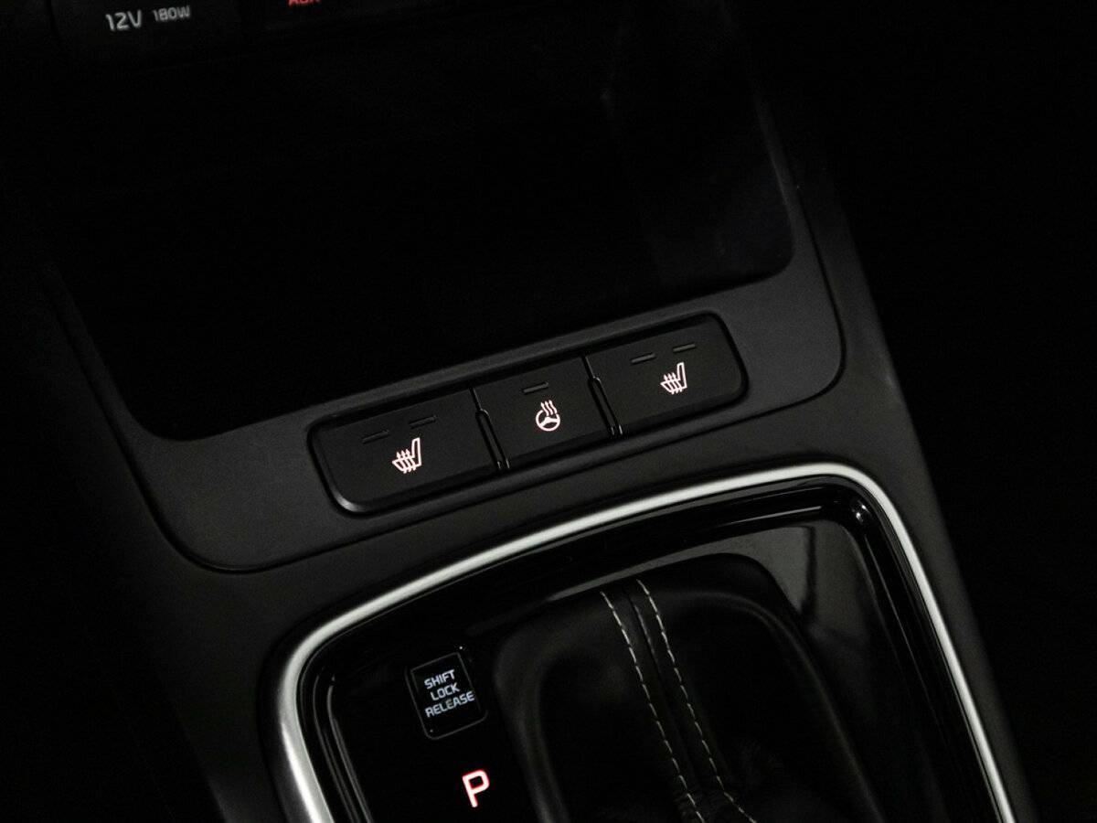 Kia Rio с пробегом — 2018 год. Фото: #18