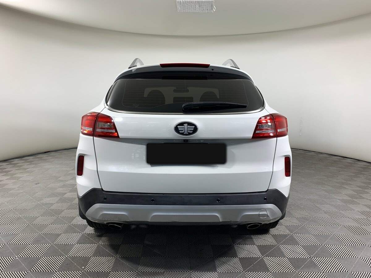 FAW Besturn X80 с пробегом — 2018 год. Фото: #5