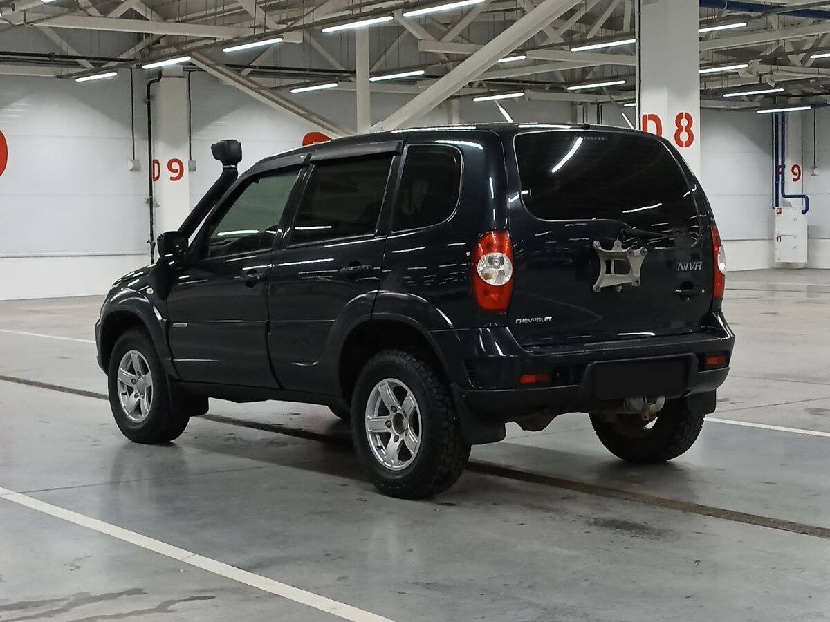 Chevrolet Niva с пробегом — 2018 год. Фото: #6
