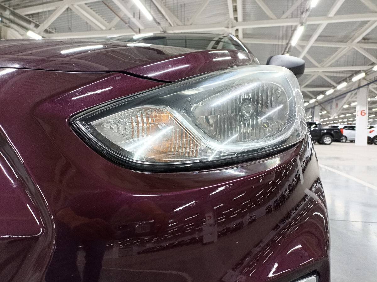 Hyundai Solaris с пробегом — 2013 год. Фото: #16