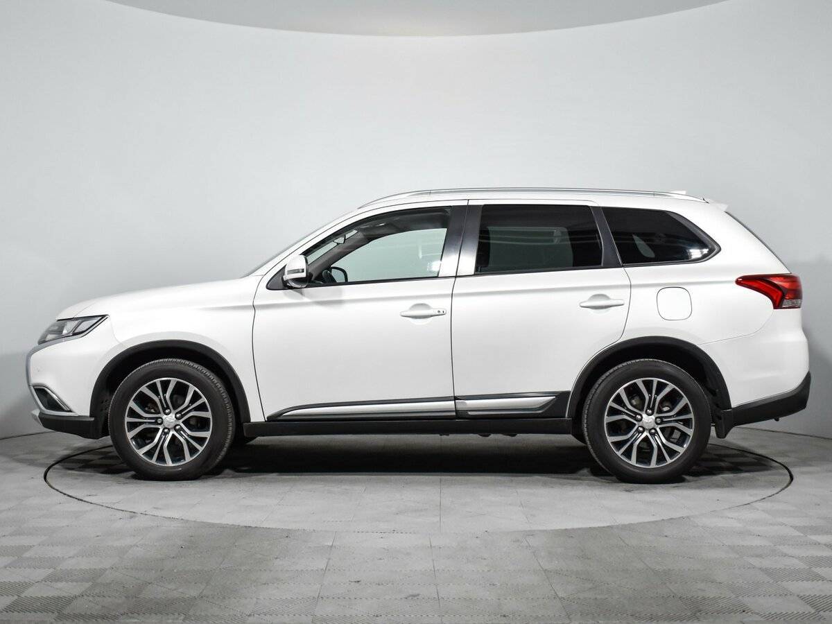 Mitsubishi Outlander с пробегом — 2018 год. Фото: #7