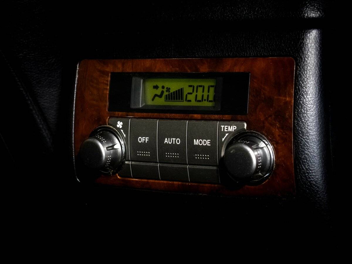 Toyota Highlander с пробегом — 2012 год. Фото: #21