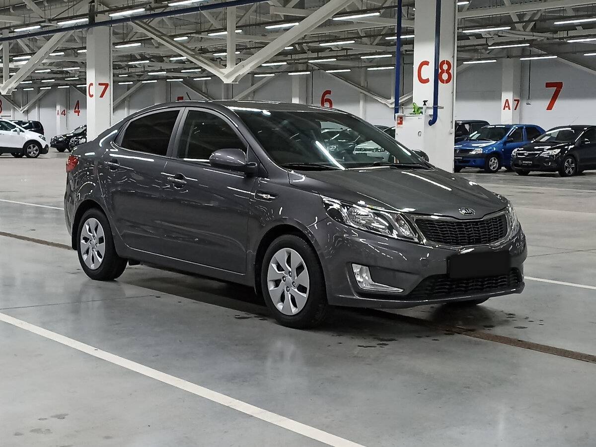 Kia Rio с пробегом — 2013 год. Фото: #2