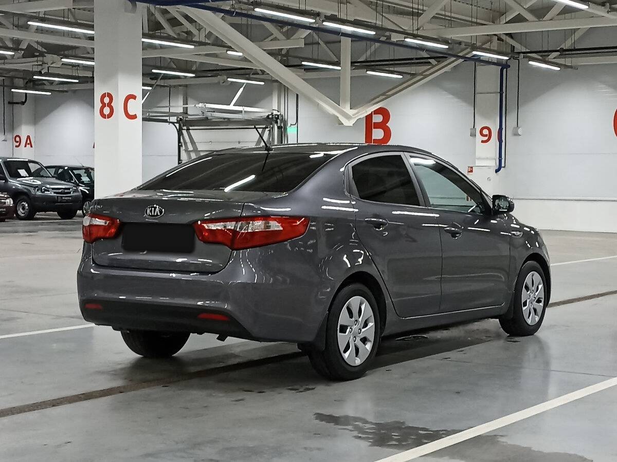 Kia Rio с пробегом — 2013 год. Фото: #4