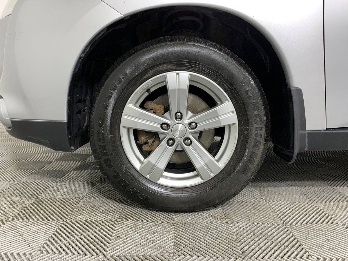 Mitsubishi Outlander с пробегом — 2013 год. Фото: #8