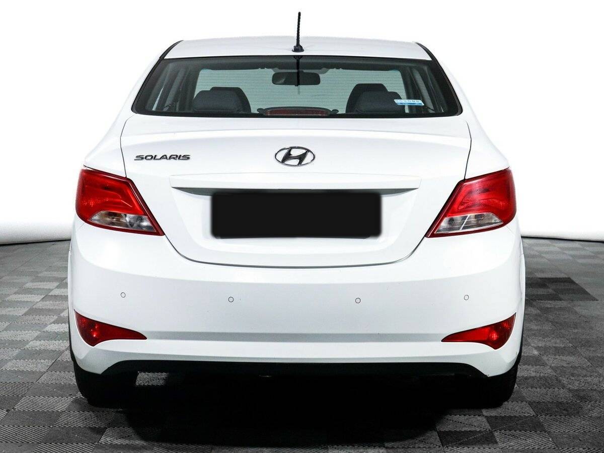 Hyundai Solaris с пробегом — 2016 год. Фото: #5