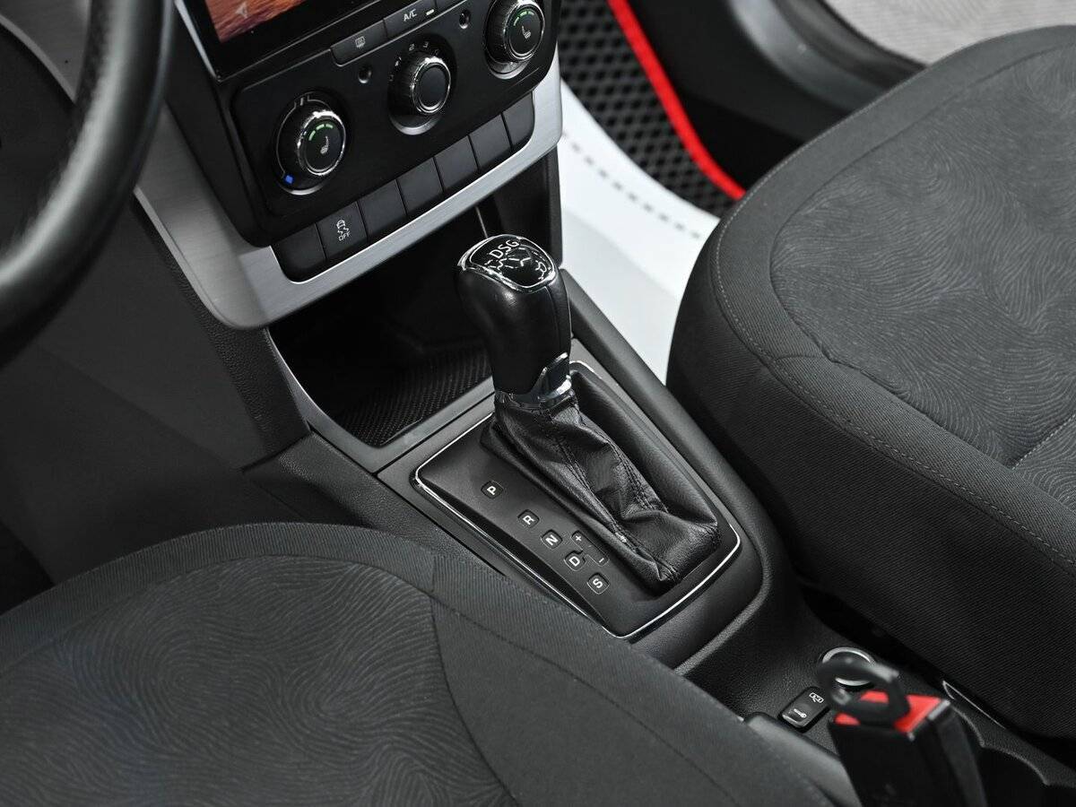 Skoda Yeti с пробегом — 2014 год. Фото: #10