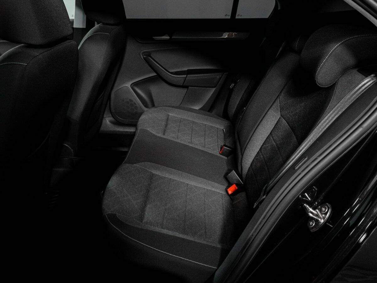 Volkswagen Polo с пробегом — 2021 год. Фото: #9