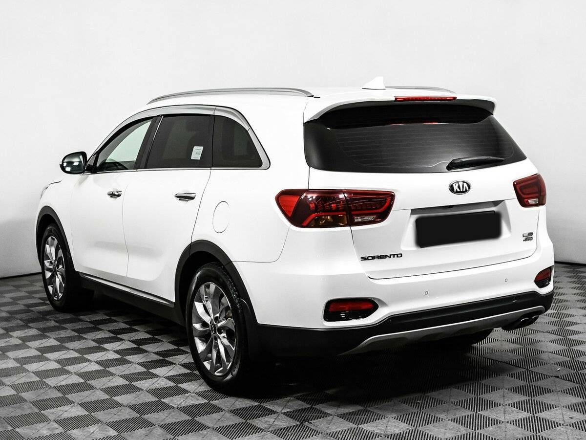 Kia Sorento с пробегом — 2017 год. Фото: #6