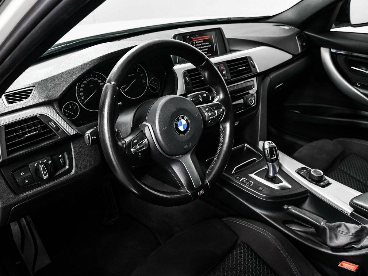 BMW 3 серии с пробегом — 2016 год. Фото: #12