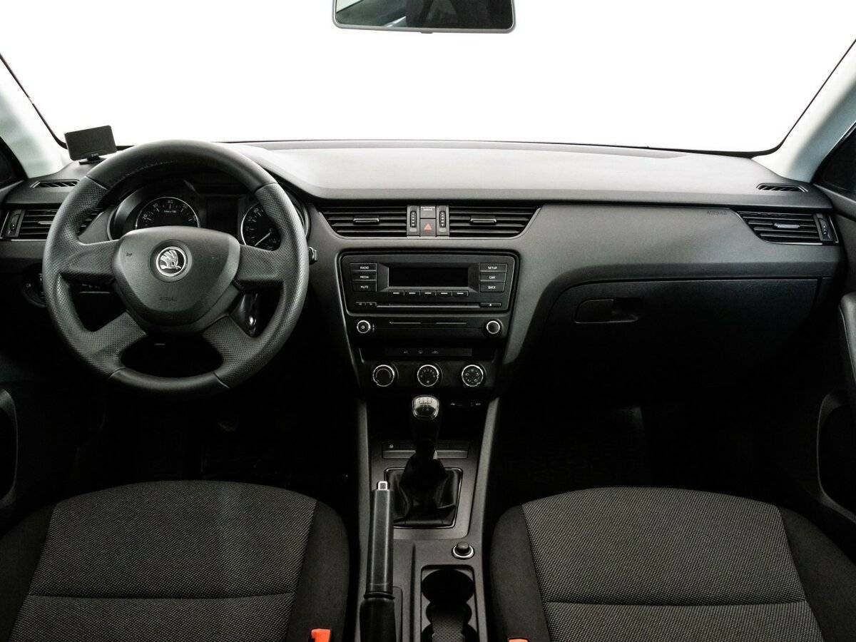 Skoda Octavia с пробегом — 2013 год. Фото: #9