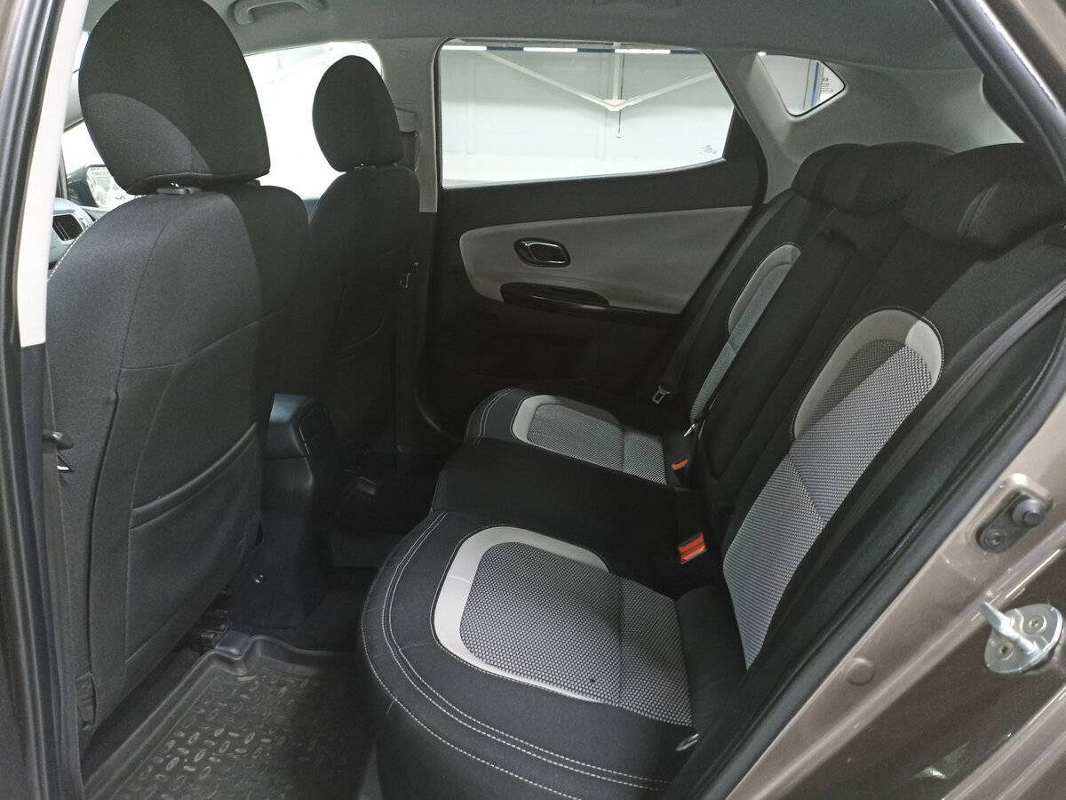 Kia Ceed с пробегом — 2013 год. Фото: #11