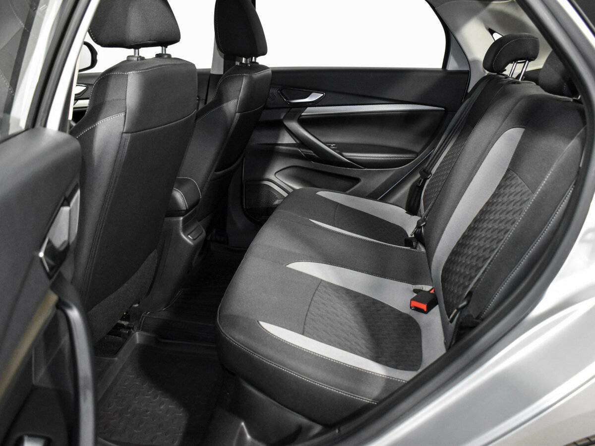 Lada (ВАЗ) Vesta с пробегом — 2023 год. Фото: #16