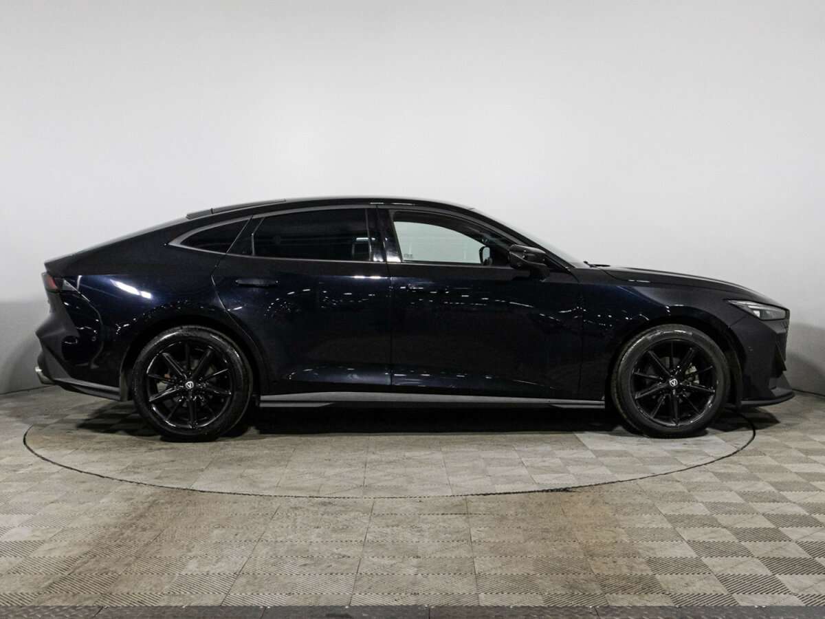 Changan UNI-V с пробегом — 2023 год. Фото: #3