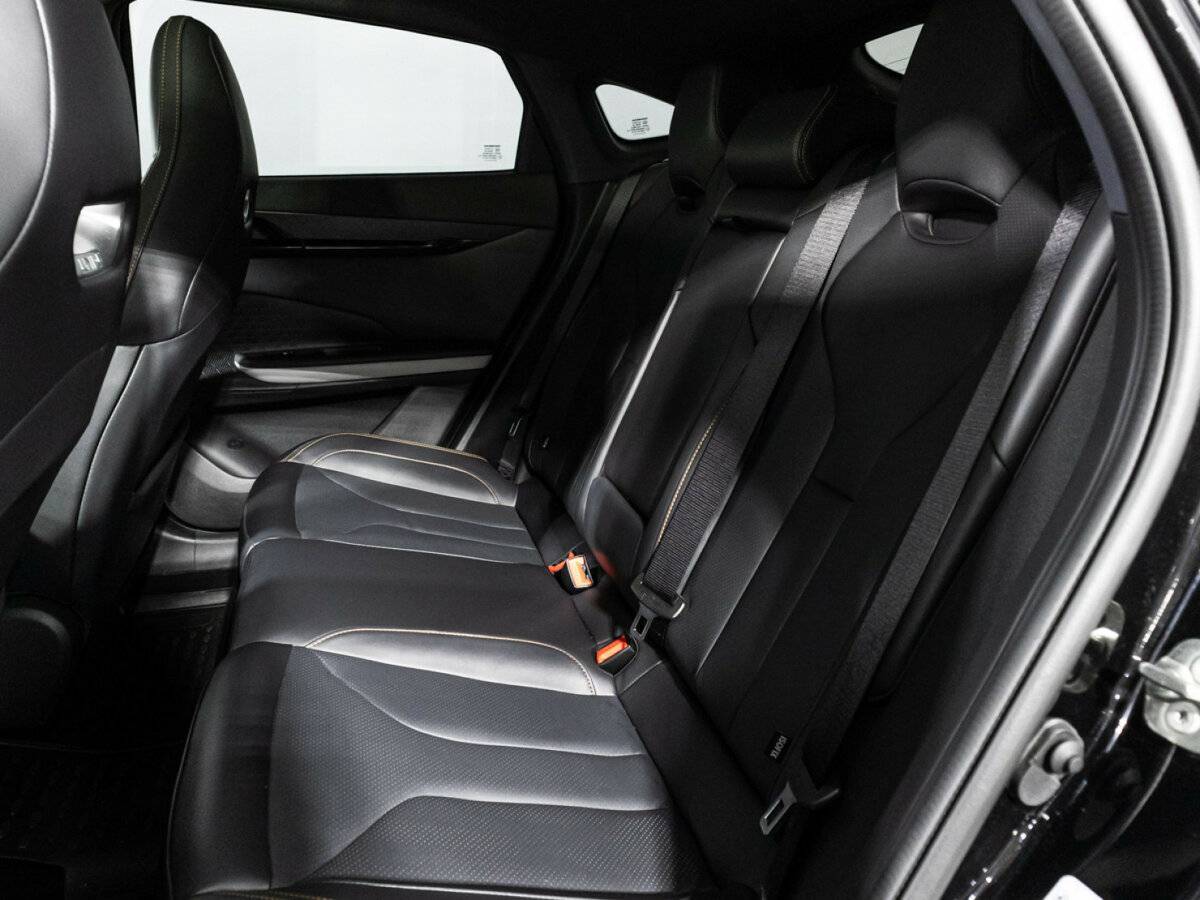 Changan UNI-V с пробегом — 2023 год. Фото: #9