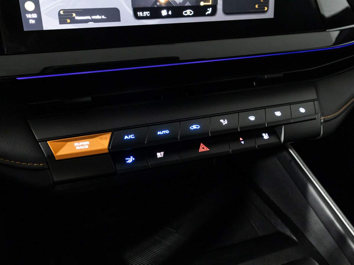 Changan UNI-V с пробегом — 2023 год. Фото: #21