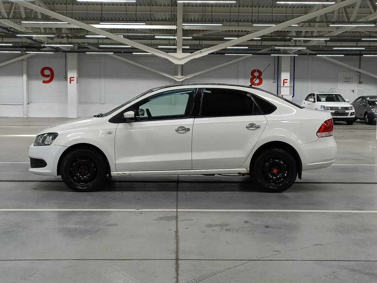 Volkswagen Polo с пробегом — 2013 год. Фото: #7