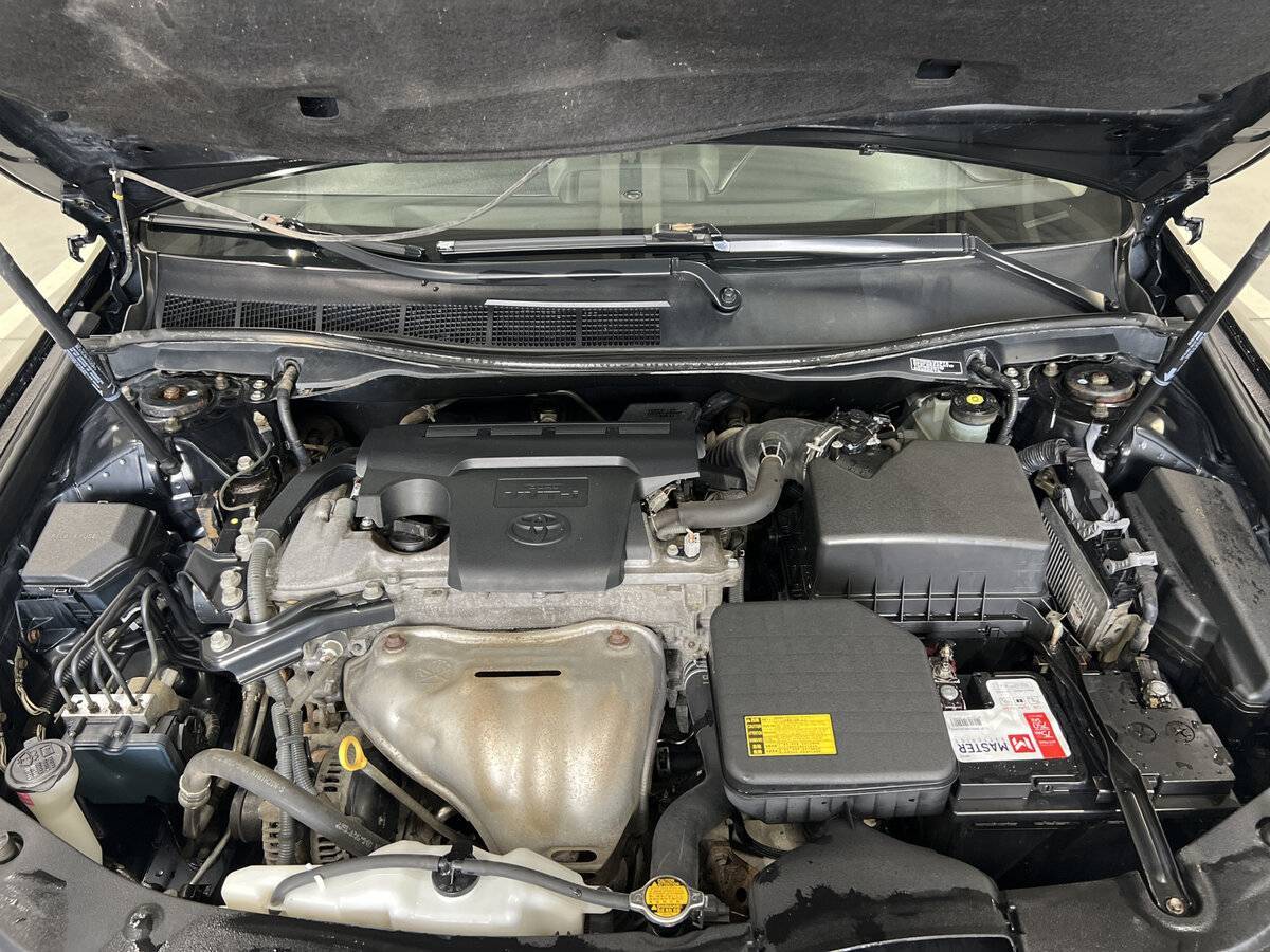 Toyota Camry с пробегом — 2015 год. Фото: #8