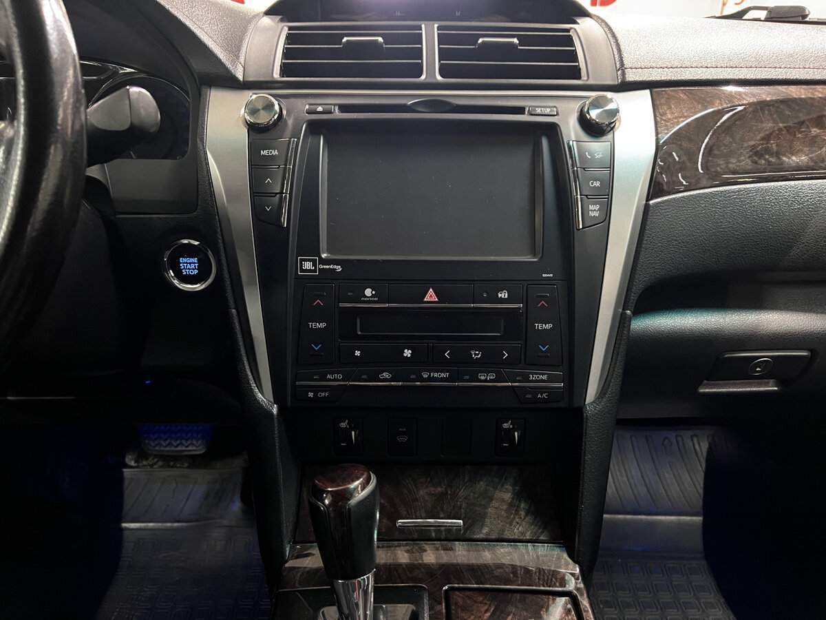 Toyota Camry с пробегом — 2015 год. Фото: #14