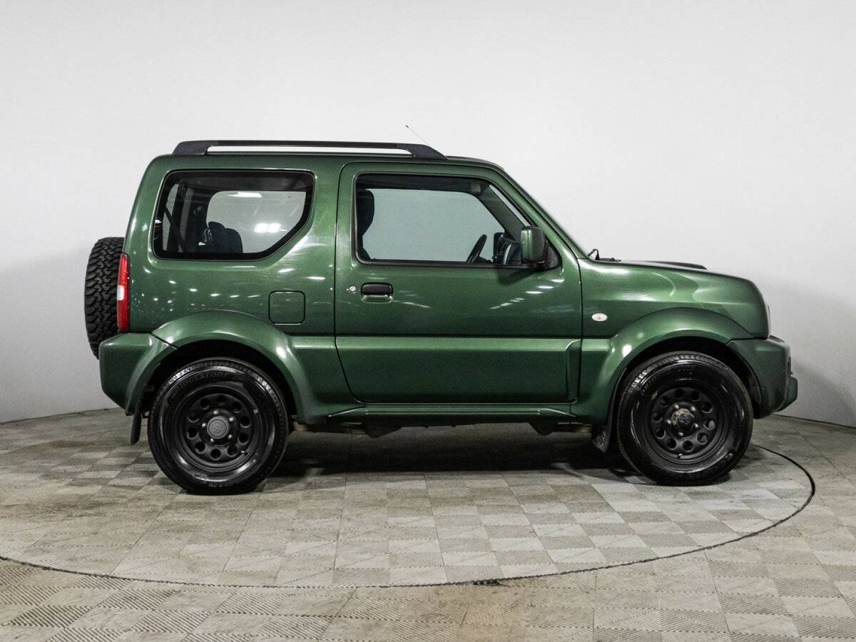 Suzuki Jimny с пробегом — 2012 год. Фото: #3