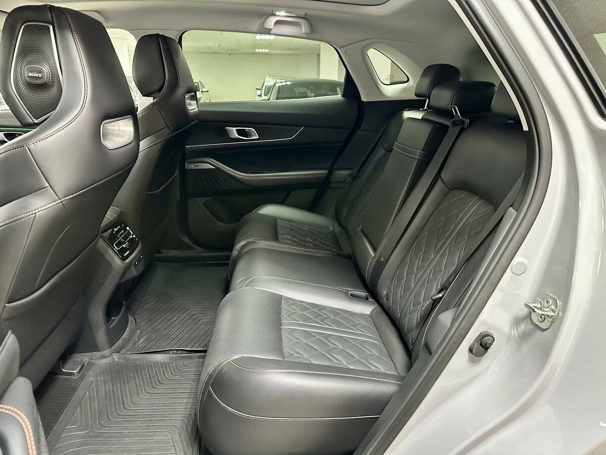 Changan UNI-K с пробегом — 2023 год. Фото: #9