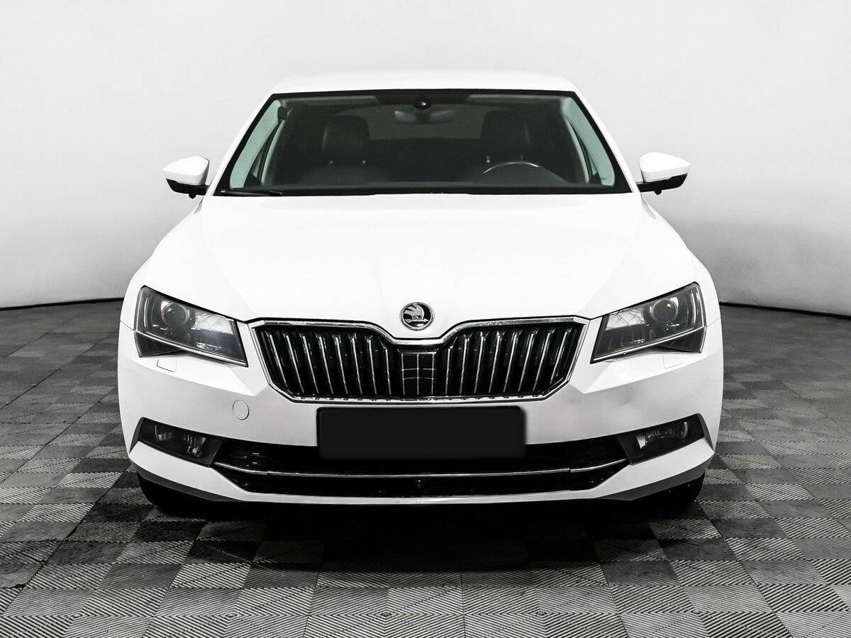Skoda Superb с пробегом — 2016 год. Фото: #1