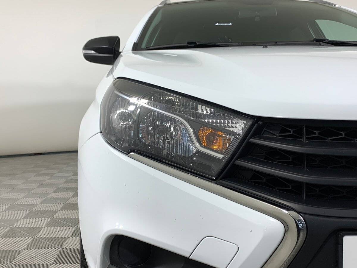 Lada (ВАЗ) Vesta с пробегом — 2021 год. Фото: #9