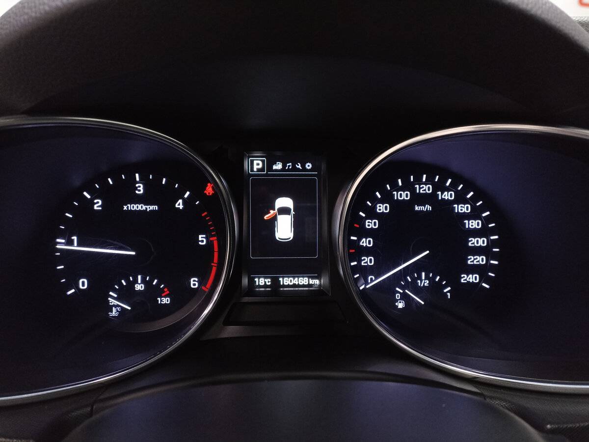 Hyundai Santa Fe с пробегом — 2015 год. Фото: #12