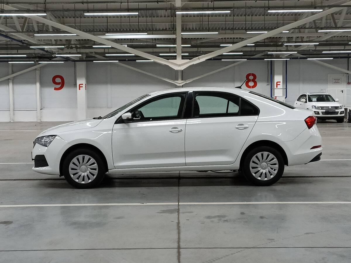 Skoda Rapid с пробегом — 2021 год. Фото: #7