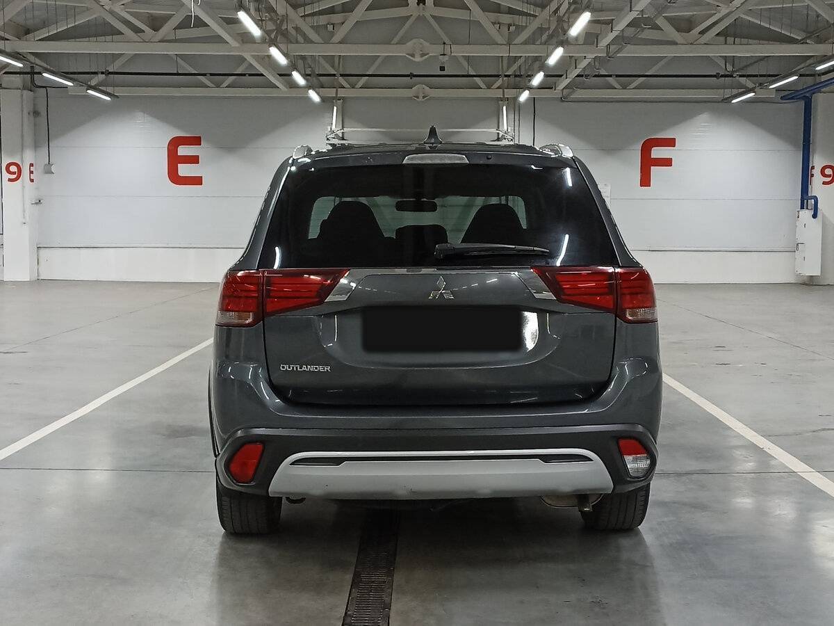 Mitsubishi Outlander с пробегом — 2020 год. Фото: #5