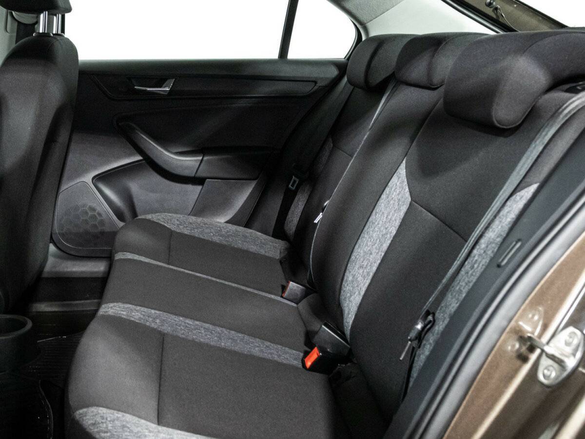 Skoda Rapid с пробегом — 2020 год. Фото: #9