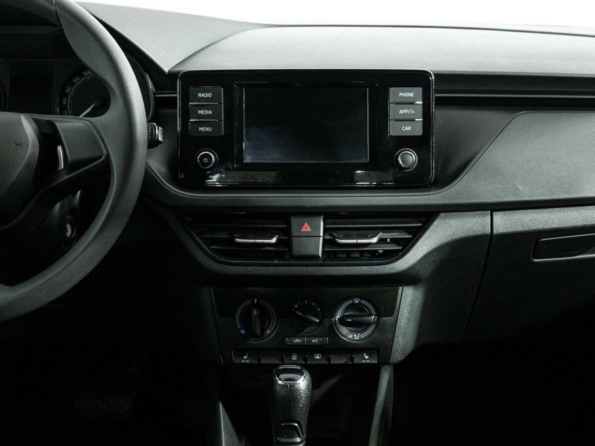 Skoda Rapid с пробегом — 2020 год. Фото: #13