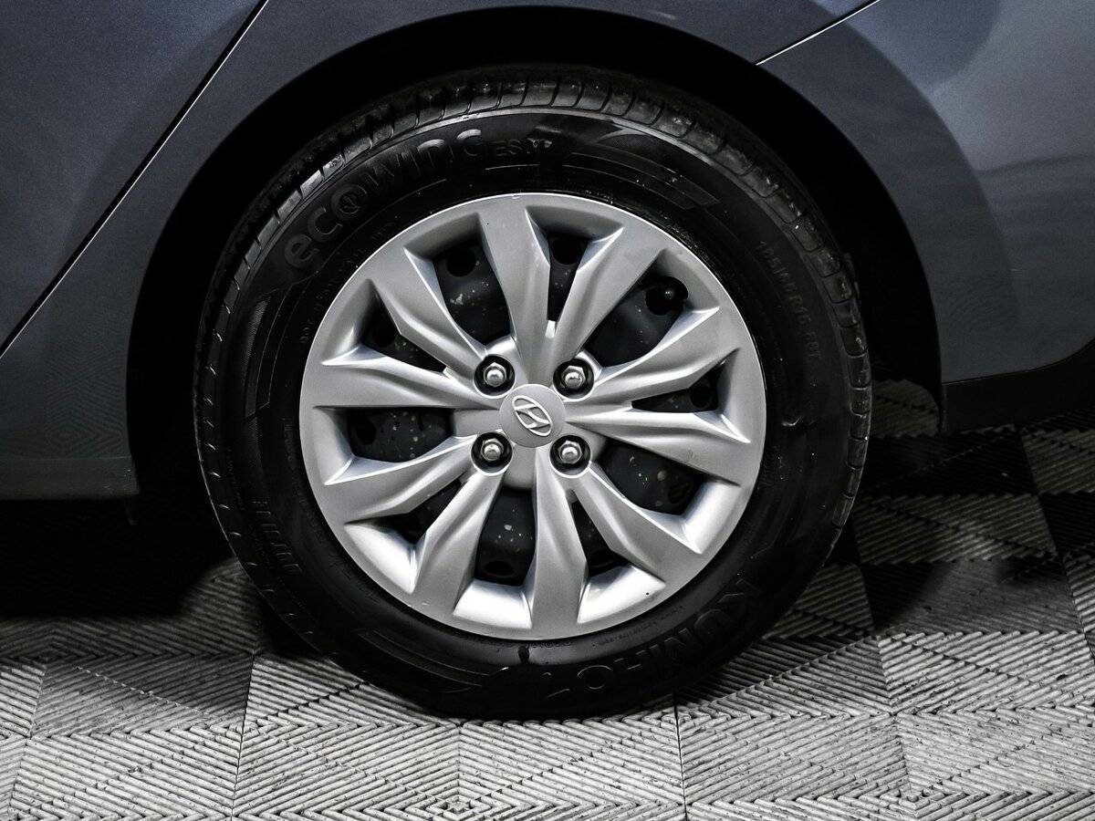 Hyundai Solaris с пробегом — 2020 год. Фото: #13