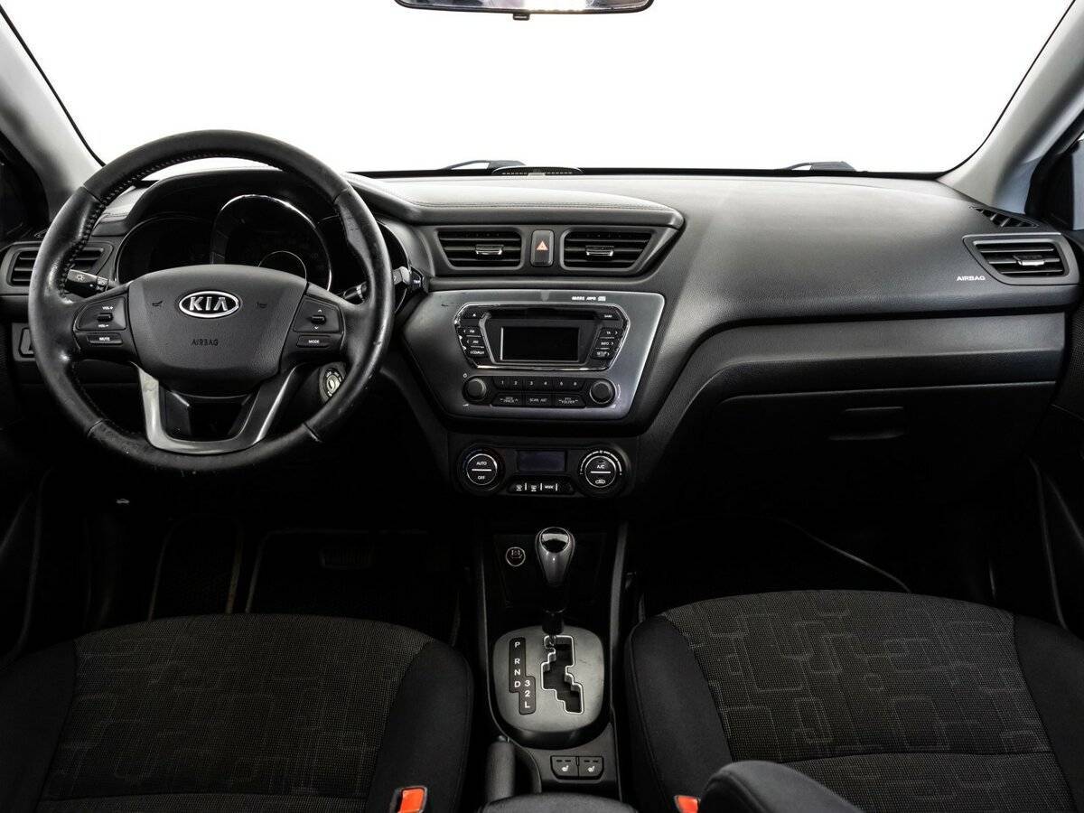 Kia Rio с пробегом — 2012 год. Фото: #7