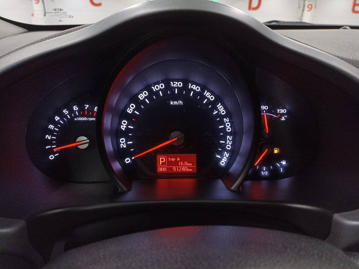 Kia Sportage с пробегом — 2015 год. Фото: #12