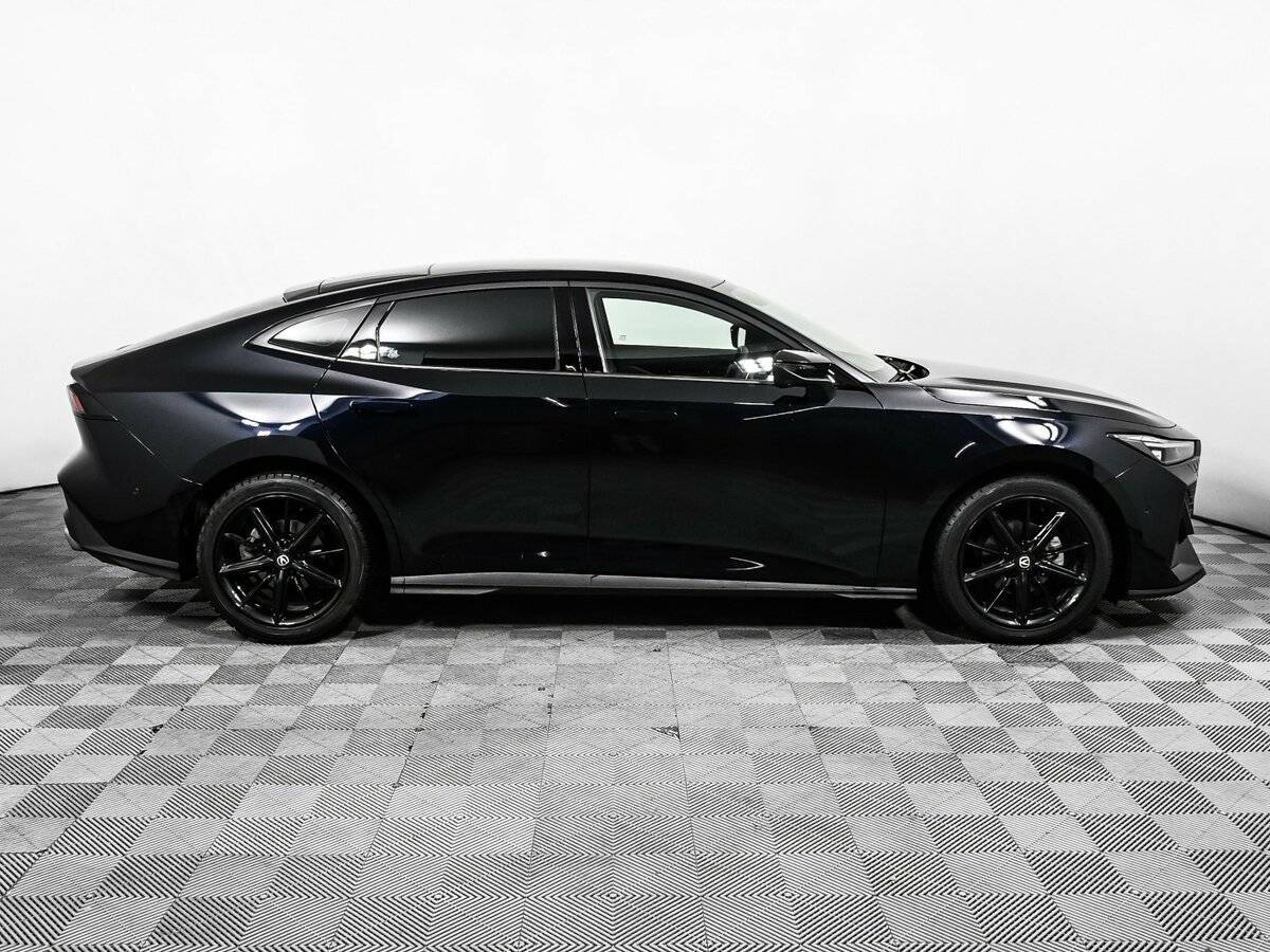 Changan UNI-V с пробегом — 2024 год. Фото: #3