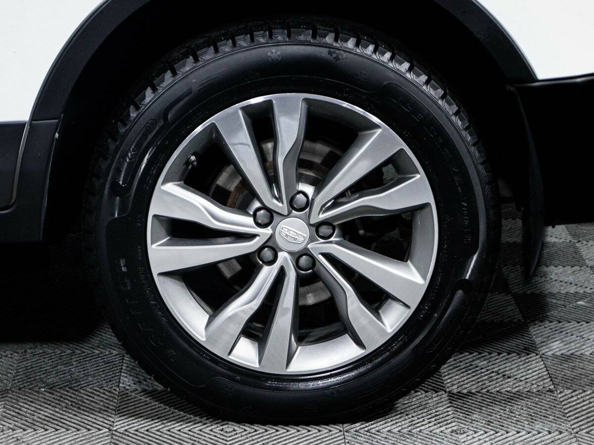 Geely Atlas с пробегом — 2021 год. Фото: #14