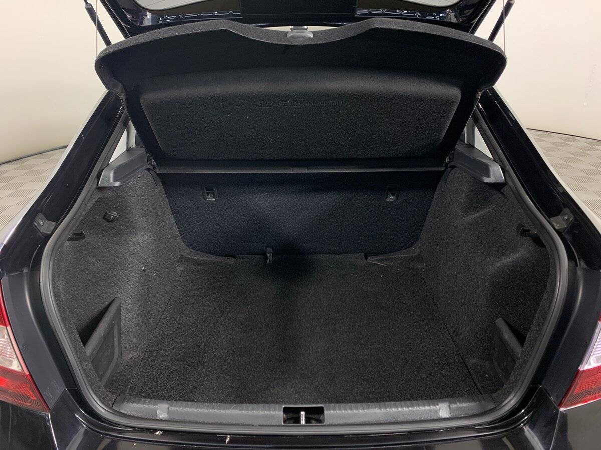 Skoda Rapid с пробегом — 2018 год. Фото: #17