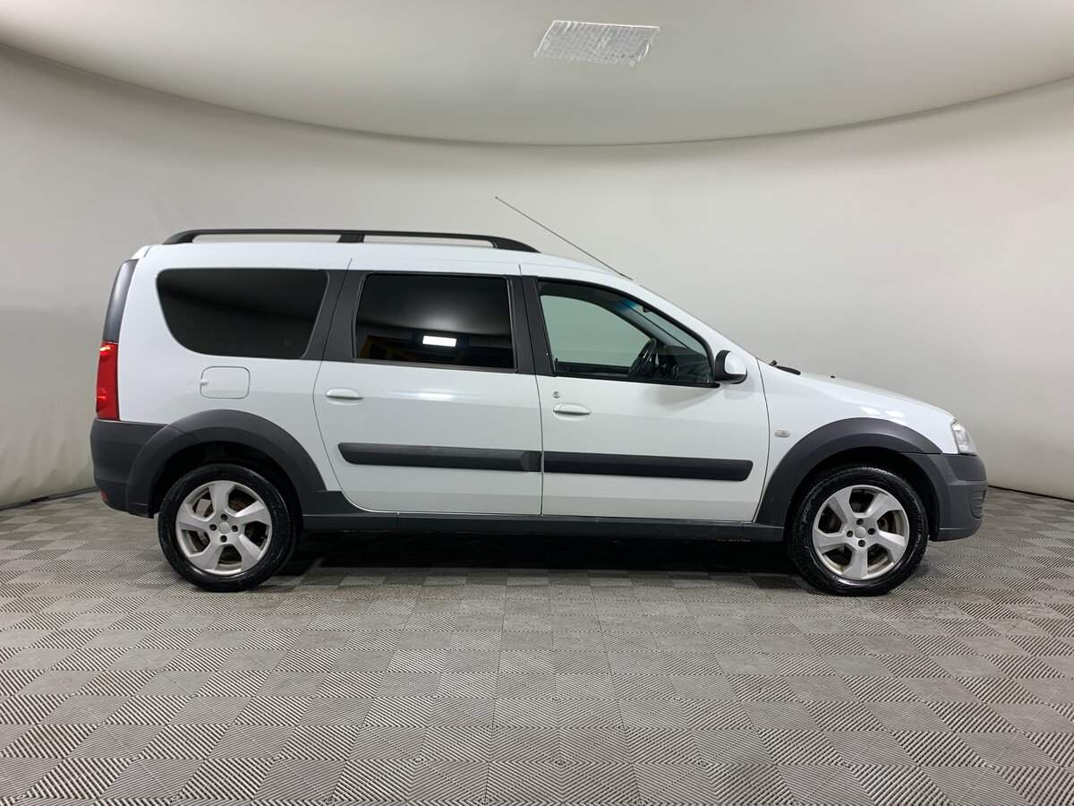 Lada (ВАЗ) Largus с пробегом — 2018 год. Фото: #3