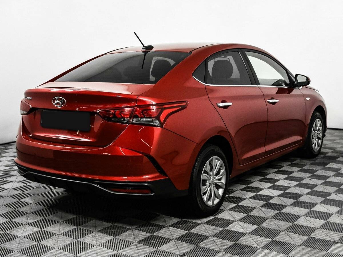 Hyundai Solaris с пробегом — 2021 год. Фото: #4