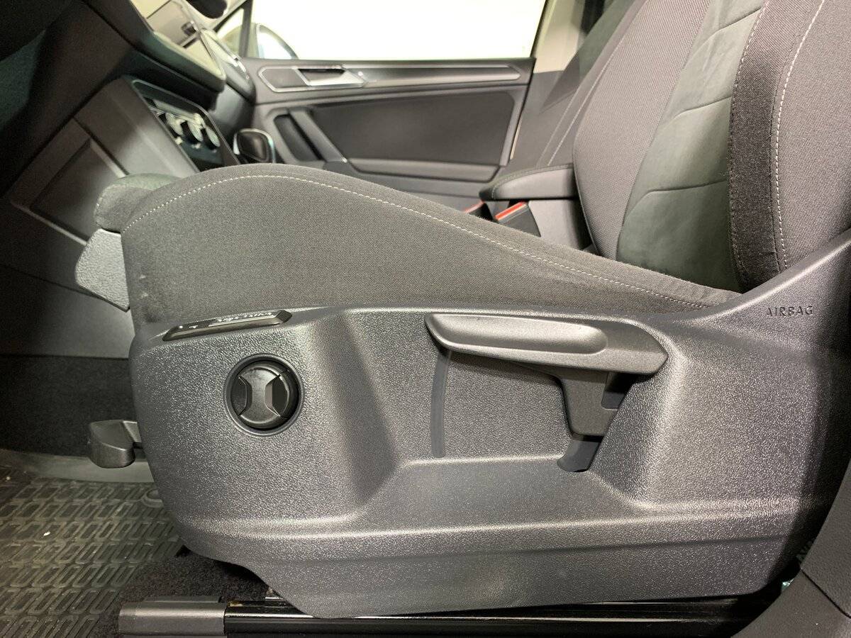 Volkswagen Tiguan с пробегом — 2018 год. Фото: #15