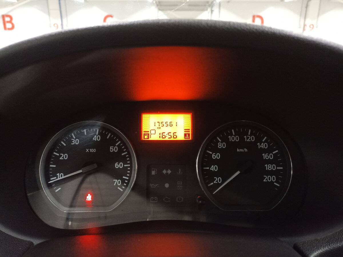 Nissan Almera с пробегом — 2017 год. Фото: #12