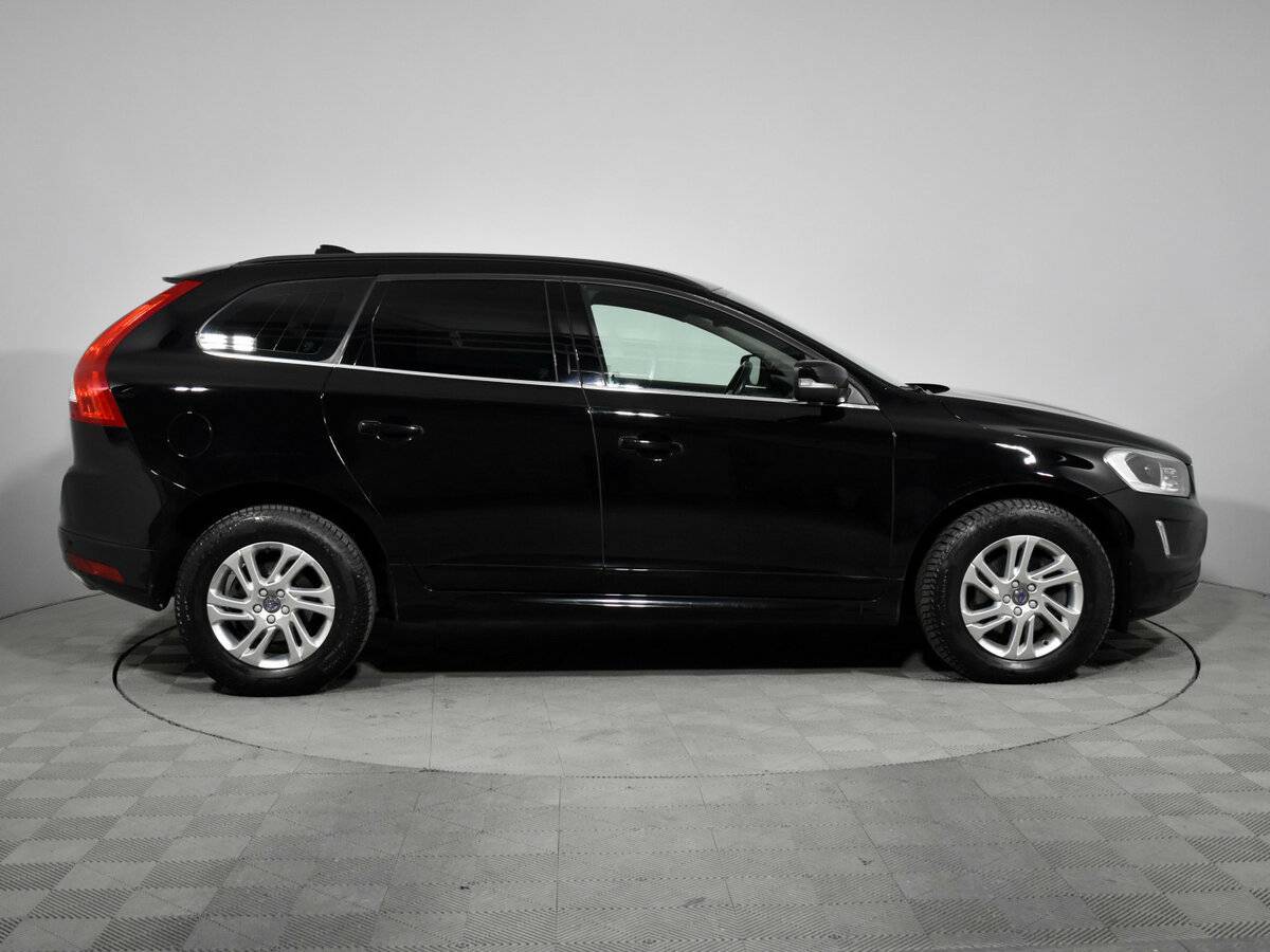 Volvo XC60 с пробегом — 2017 год. Фото: #3