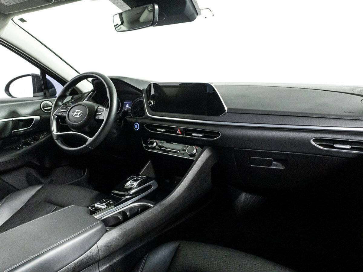 Hyundai Sonata с пробегом — 2020 год. Фото: #8