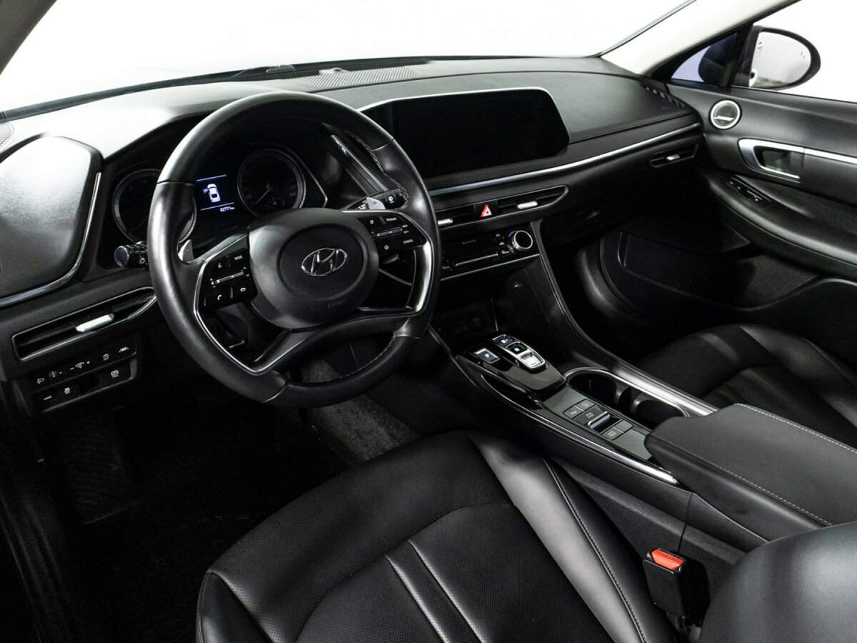 Hyundai Sonata с пробегом — 2020 год. Фото: #10