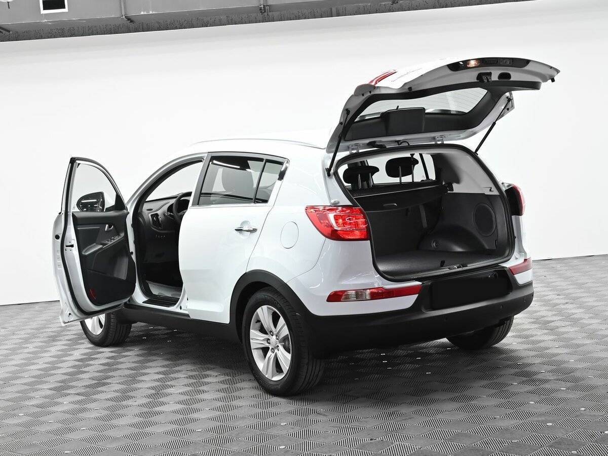 Kia Sportage с пробегом — 2012 год. Фото: #4