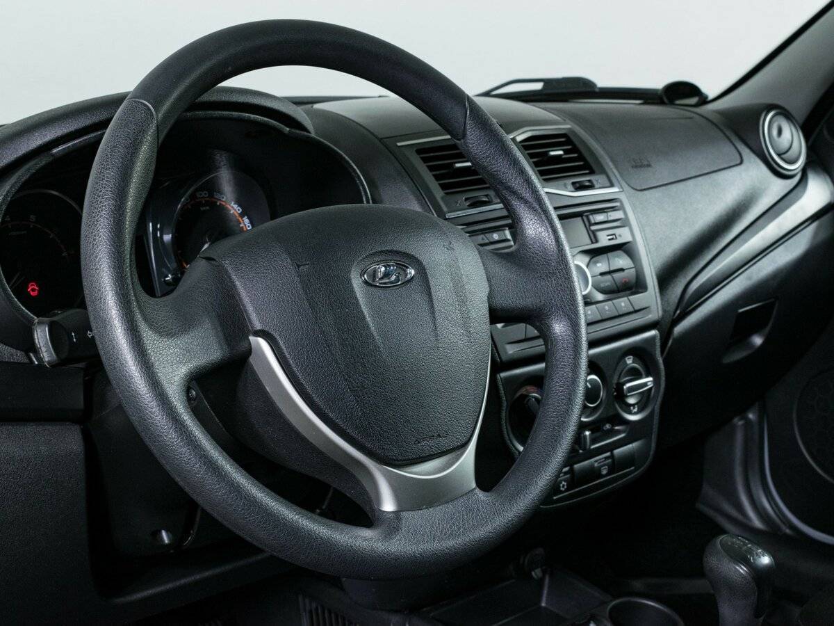 Lada (ВАЗ) Granta с пробегом — 2020 год. Фото: #13